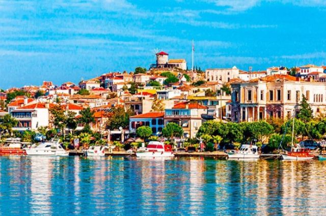 Foça - Aşıklar Şelalesi -  Cunda ( Alibey Adası ) - Şeytan Sofrası