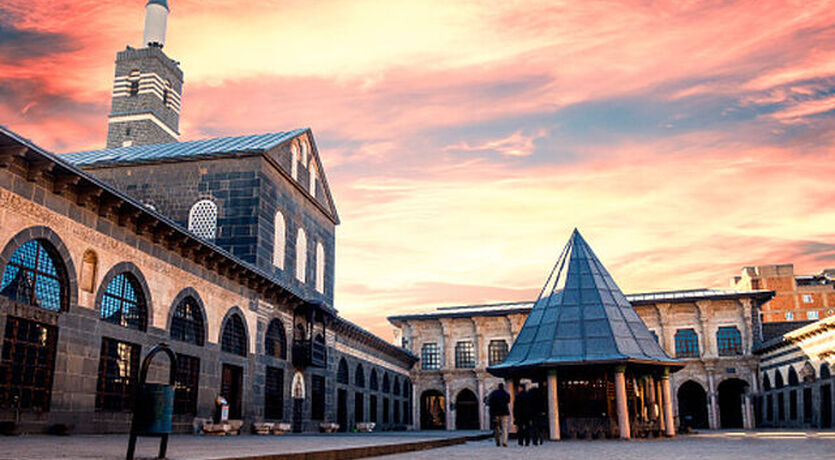 2026 sezonu boyunca ...Uçaklı Diyarbakır - Mardin - Şanlıurfa - Gaziantep ( 3 gece konaklama)