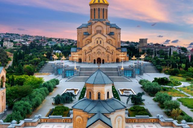 Uçaklı Vizesiz Noel Pazarları Batum - Tiflis ve Doğu Ekspress Treni ile Kars
